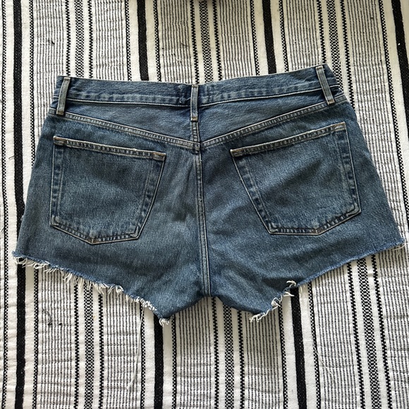 AGOLDE PARKER VINTAGE CUT OFF SHORT - Caution - Size 30 - Picture 4 of 4